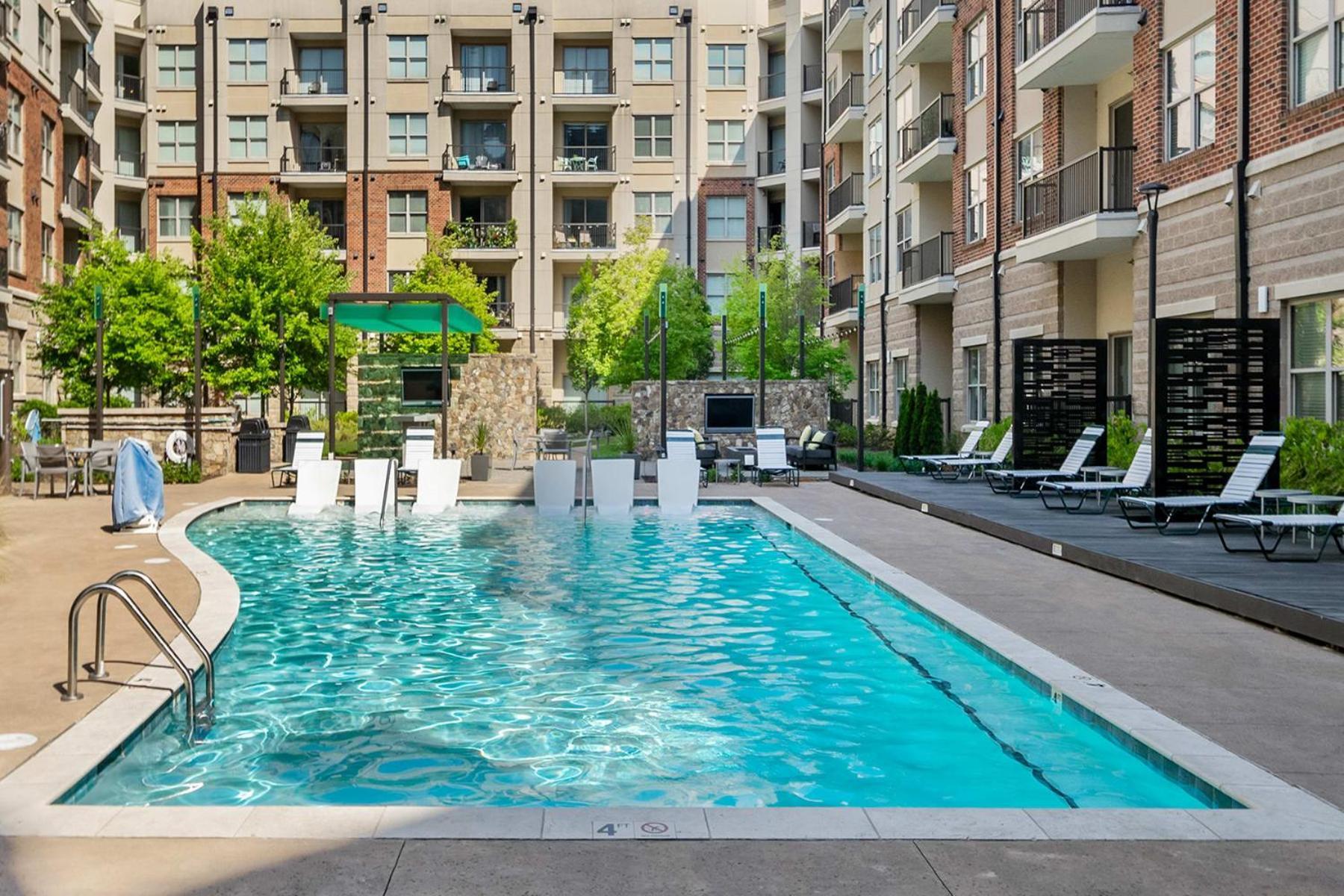 Uptown 4Th Ward Luxury Apt Year-Round Pool Шарлотт Екстер'єр фото
